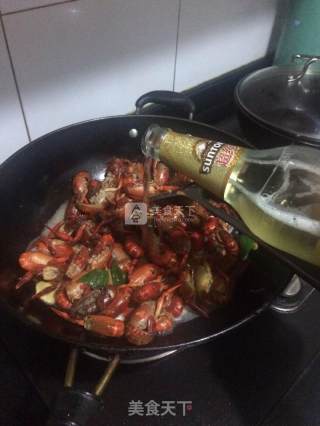 酱香啤酒小龙虾的做法步骤：5