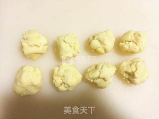 草莓奶酥菠萝包的做法步骤：16