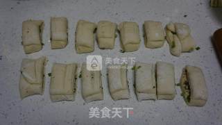 超详细椒盐葱花花卷做法的做法步骤：15