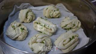 超详细椒盐葱花花卷做法的做法步骤：21