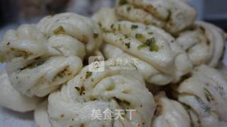 超详细椒盐葱花花卷做法的做法步骤：23