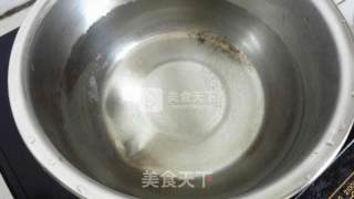 丝瓜炒油条的做法步骤：4