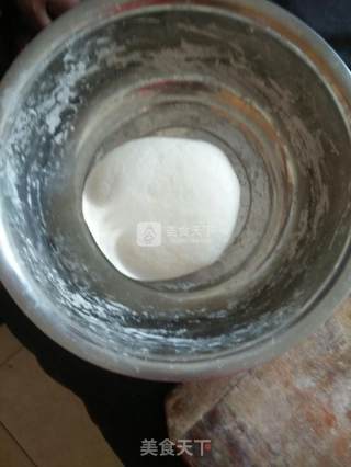 韭菜鸡蛋馅饺子的做法步骤：1