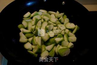丝瓜炒鸡蛋的做法步骤：6