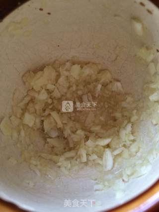 麻汁黄瓜的做法步骤：1
