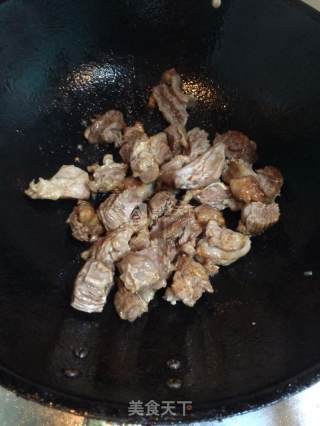 西红柿炖牛腩的做法步骤：4