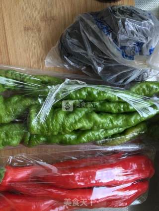 三色咸菜，肉馅炒咸菜的做法步骤：2