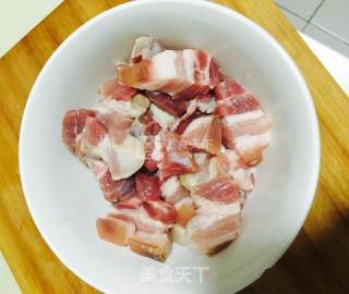 脆皮土豆红烧肉的做法步骤：2