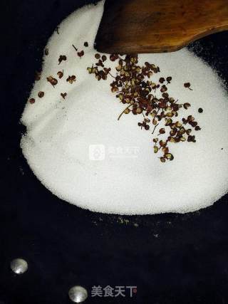 炒花生的做法步骤：1