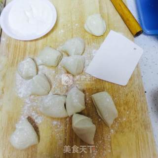 水煎韭菜盒子的做法步骤：4