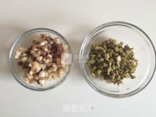 火腿笋干炒木耳的做法步骤：3
