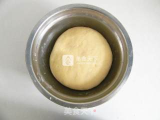 红肠蔬菜披萨的做法步骤：4