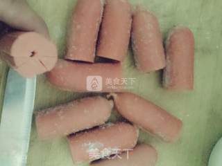 烤肠小章鱼的做法步骤：2