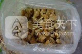 核桃酥的做法步骤：1