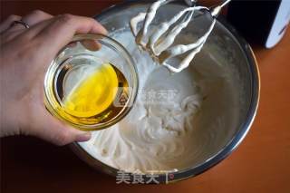 香蕉牛奶蒸蛋糕的做法步骤：4