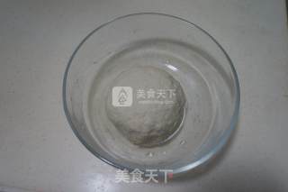 中种四股辫大面包的做法步骤：2