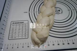 中种四股辫大面包的做法步骤：22
