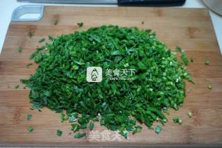 猪肉韭菜大馄饨的做法步骤：6