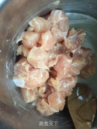 鸡胸肉炒豆腐的做法步骤：3