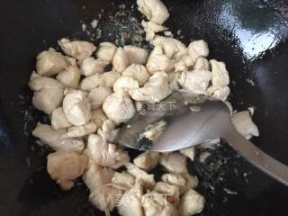 鸡胸肉炒豆腐的做法步骤：6