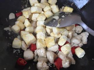 鸡胸肉炒豆腐的做法步骤：8