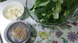 虾皮百合炒油菜的做法步骤：1