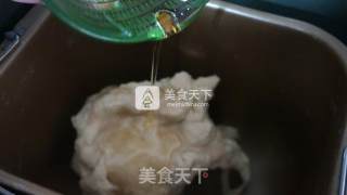 葱香肉松手撕面包的做法步骤：5