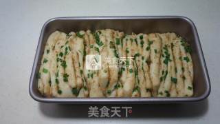 葱香肉松手撕面包的做法步骤：15