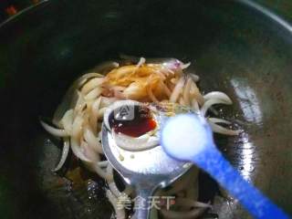 洋葱炒鸡蛋的做法步骤：7