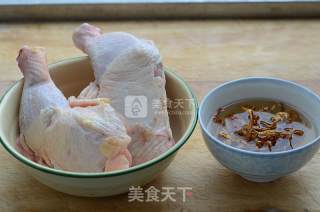 虫草花炖鸡汤的做法步骤：1