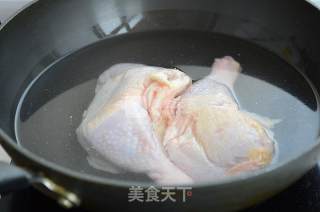 虫草花炖鸡汤的做法步骤：2