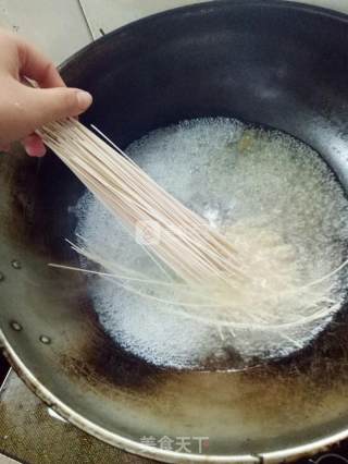 葱油拌面的做法步骤：3