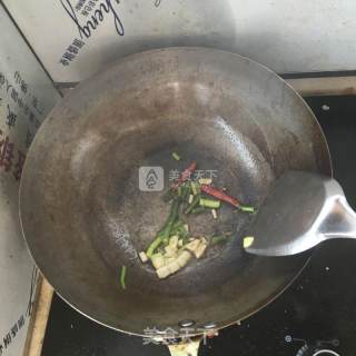 青椒炒肉丝的做法步骤：3