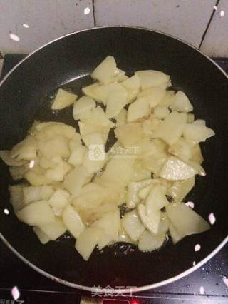 牛肉煎锅的做法步骤：1