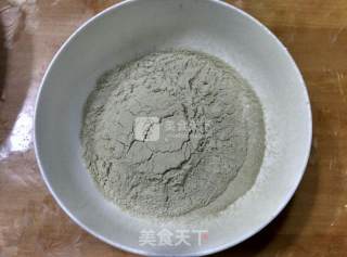 抹茶戚风蛋糕的做法步骤：1