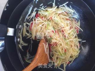 酸辣土豆丝的做法步骤：6