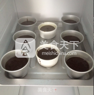 巧克力熔岩蛋糕的做法步骤：8
