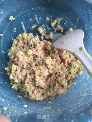 剪肉饼的做法步骤：1