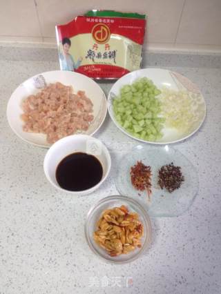 简做宫保鸡丁的做法步骤：5