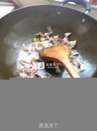 酸菜爆炒鸭肾的做法步骤：4