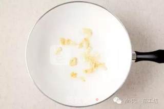 大蒜蘑菇橄榄油意面的做法步骤：5