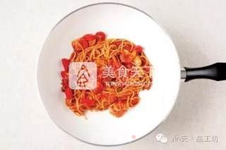 辣虾仁番茄意面的做法步骤：7