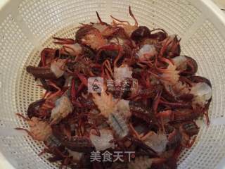 正宗长沙口味小龙虾的做法步骤：1