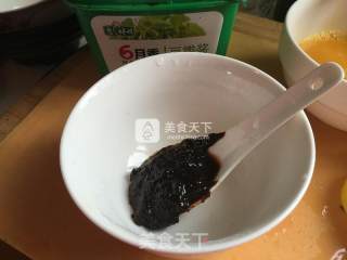 鸡蛋炸酱面的做法步骤：3