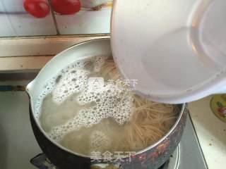 鸡蛋炸酱面的做法步骤：9