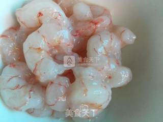 虾仁鸡蛋炒花菜的做法步骤：2