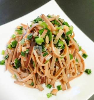 韭香鸡蛋干的做法步骤：7