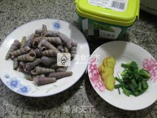 酱香钉螺的做法步骤：1