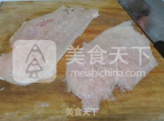 正宗豪大大鸡排的做法  鸡排的做法 鸡排的制作方法 鸡排怎么做 台好豪大大鸡排豪大大鸡排的做法步骤：1