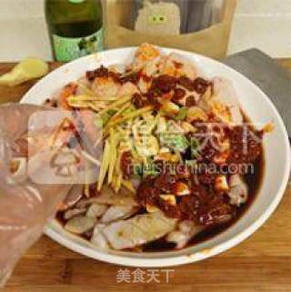 黄记煌三汁闷锅的做法步骤：2